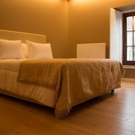 Feira Hostel & Suites Санта Мария да Фейра Екстериор снимка