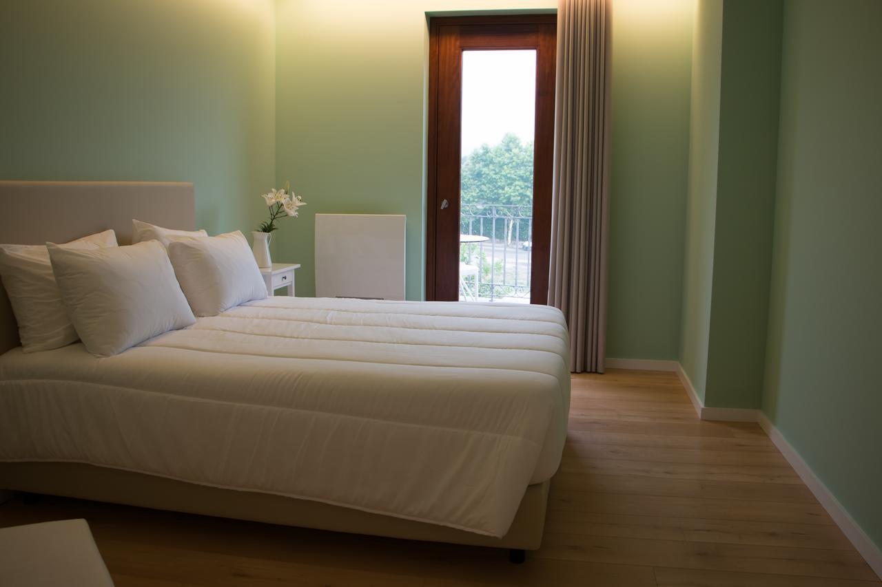 Feira Hostel & Suites Санта Мария да Фейра Екстериор снимка