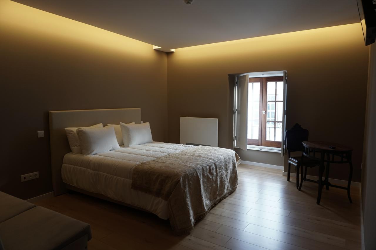 Feira Hostel & Suites Санта Мария да Фейра Екстериор снимка