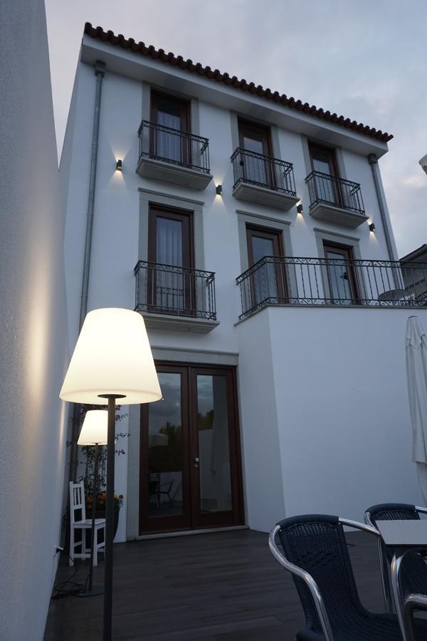 Feira Hostel & Suites Санта Мария да Фейра Екстериор снимка